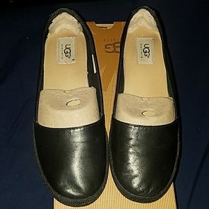 UGG Sauvie leather slip on size 9